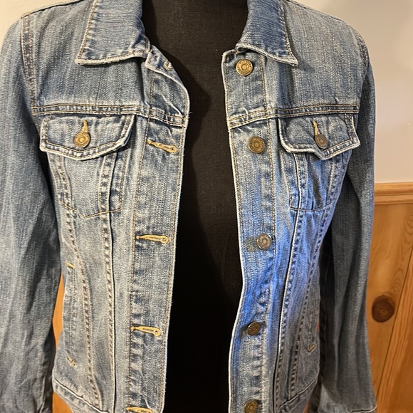 Old Navy Jean Jacket - Picture 4 of 7